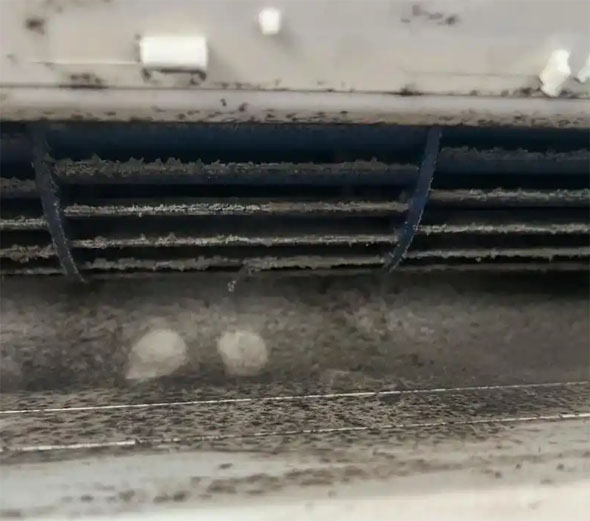 黔西南空调吹的风有股烧焦味是怎么回事